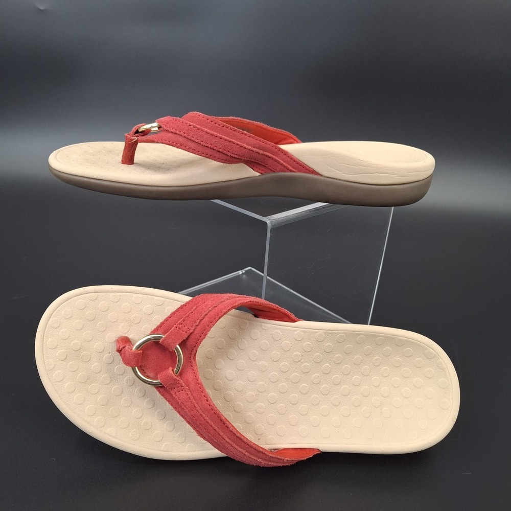 Vionic Women's Red Thong Sandals, Size 9M Pre Owned - Picture 7 of 12